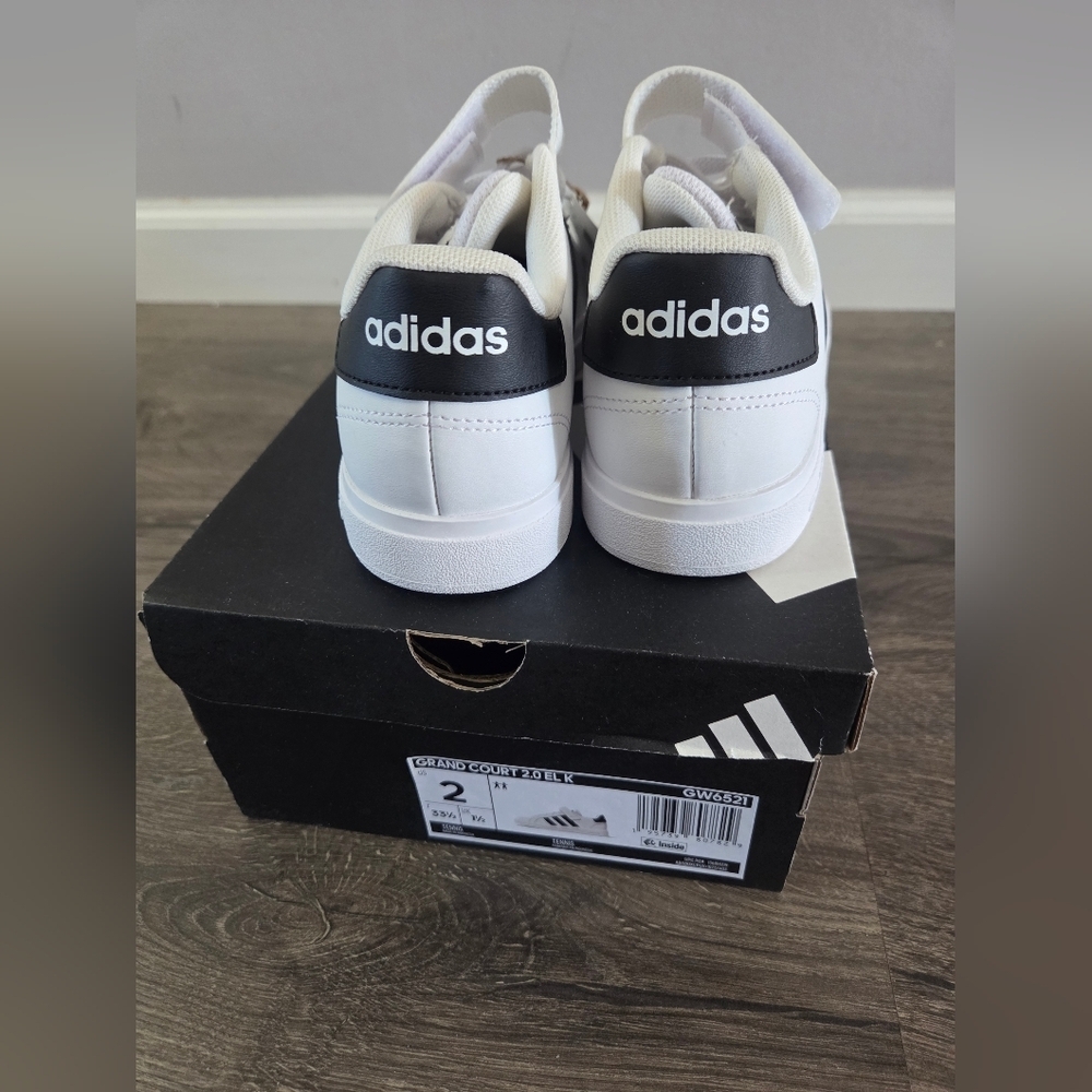 Adidas Kids Unisex Grand Court Sneakers - White and Black Size 2 NEW - Picture 5 of 9